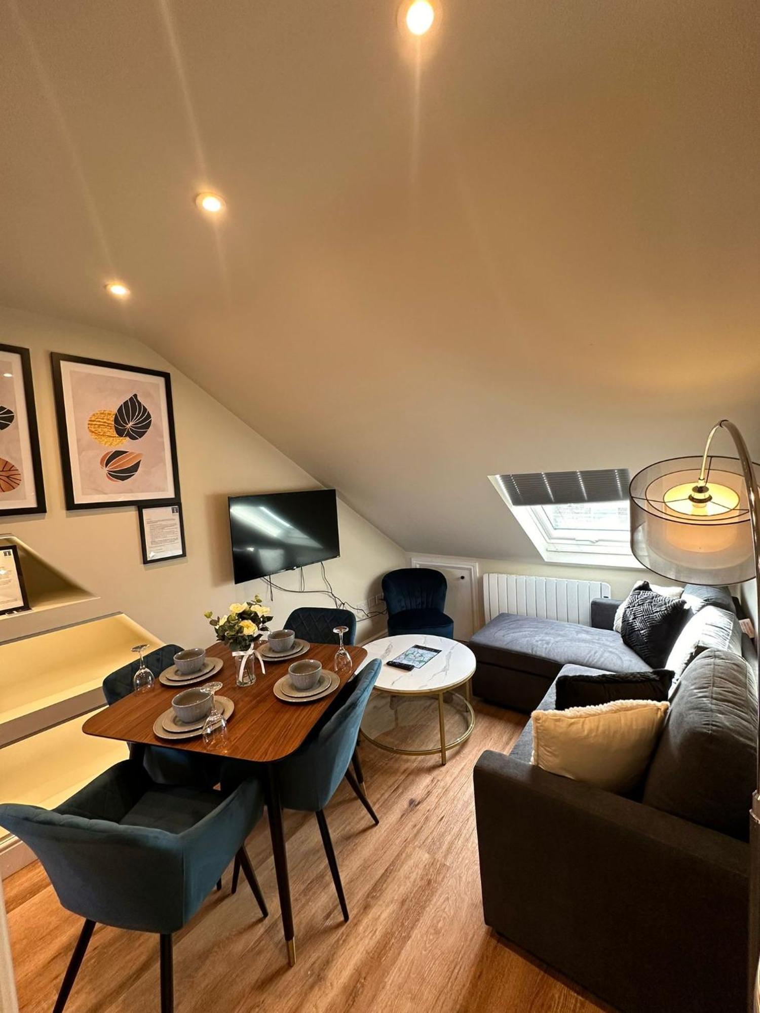 Central Cambridge Apartments By Tas Экстерьер фото