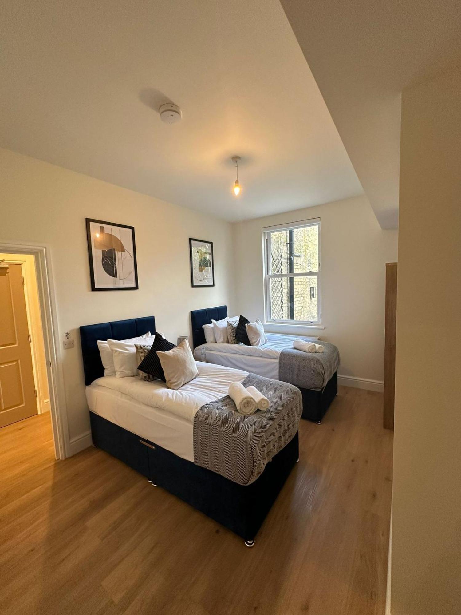 Central Cambridge Apartments By Tas Экстерьер фото